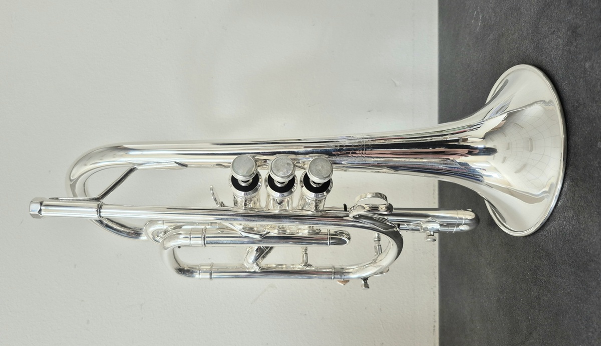 stradivarius model 184❣️ VINCENT BACH STRADIVARIUS “184” CORNET OUTFIT - Musicare